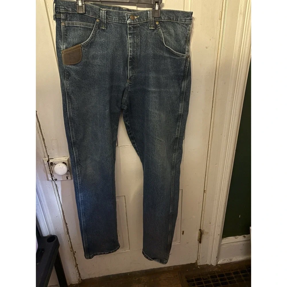 WRANGLER RIGGS WORKWEAR 38x34 Jeans Relaxed Fit Durable Denim Work Pants